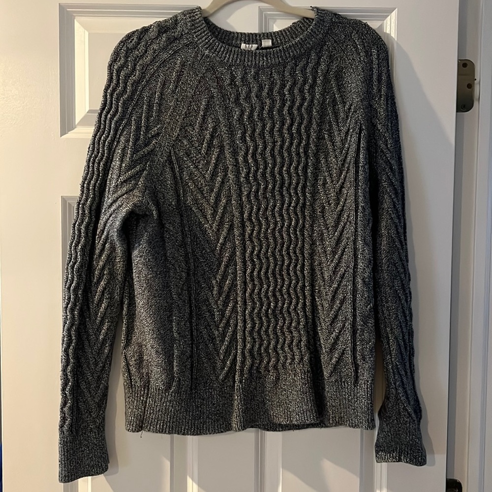 Gap sweater